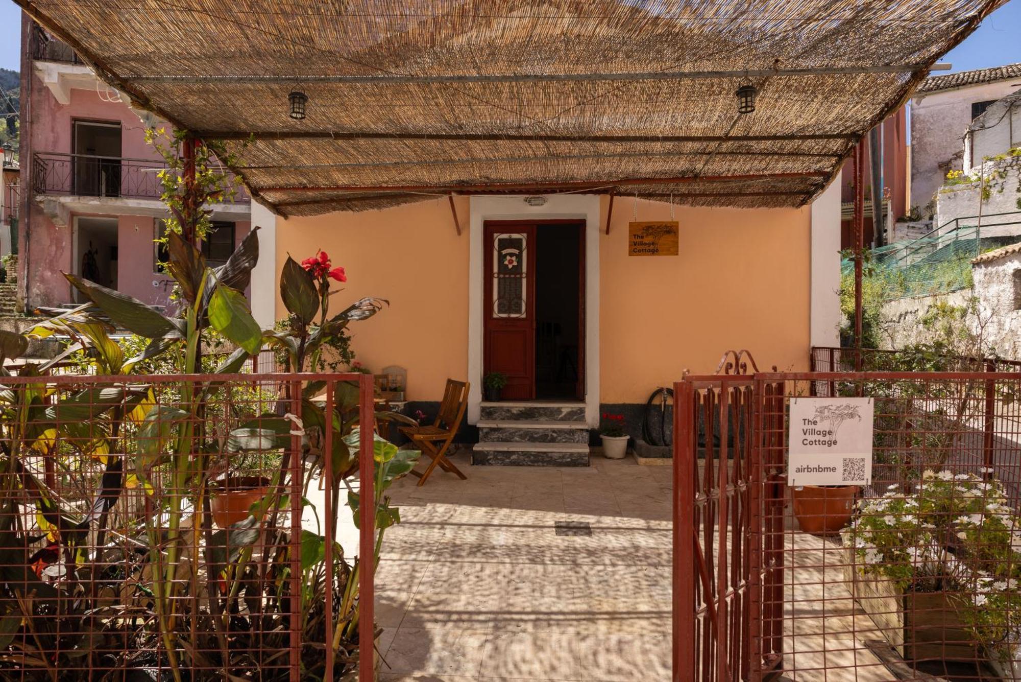 The Village Cottage - Benitses Benitses  Exteriér fotografie